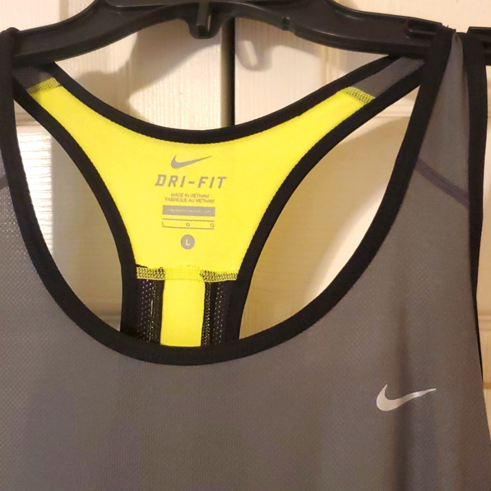 Nike dri fit tank